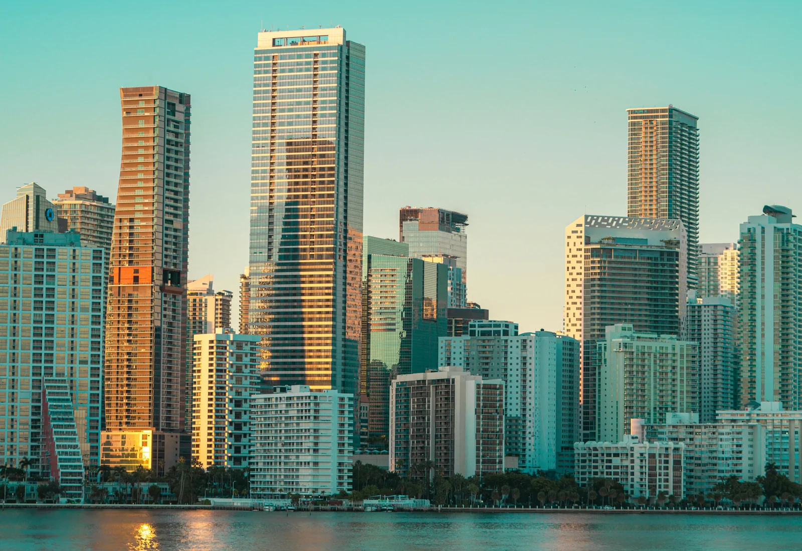 Horizonte urbano de Miami como representación de los mercados de América